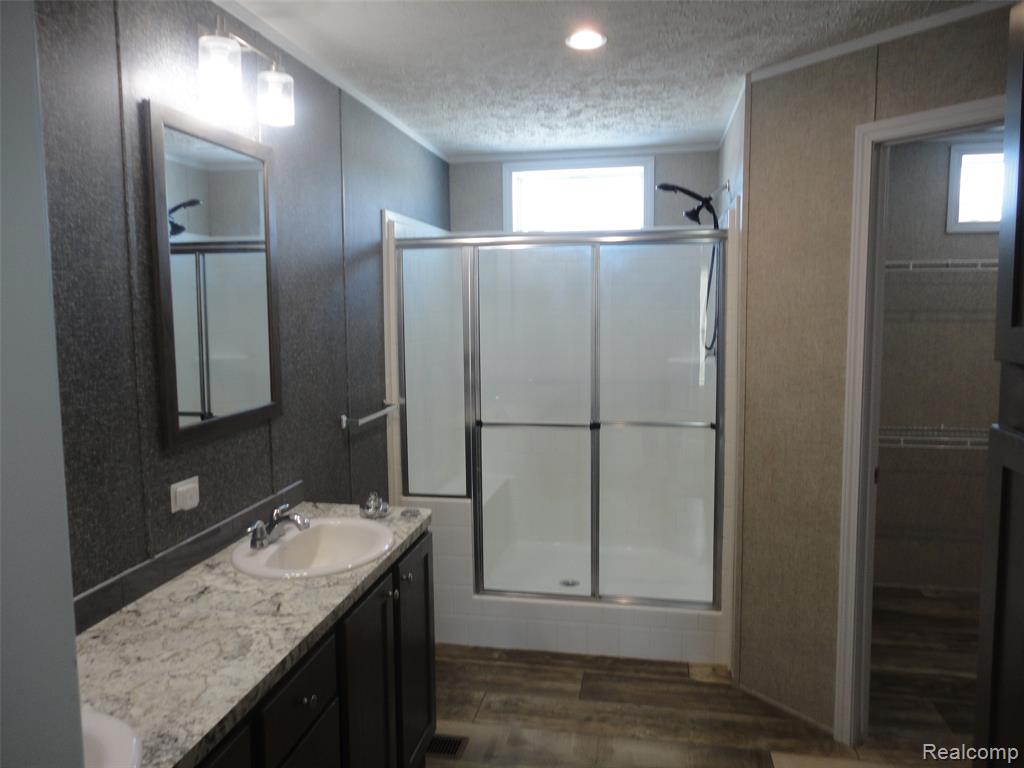 170 Newbury, Adrian, MI 49221 — Photo 9