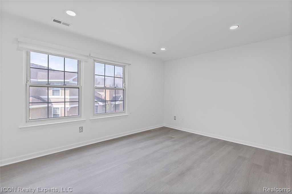 6614 Embers Court, West Bloomfield, MI — Photo 13