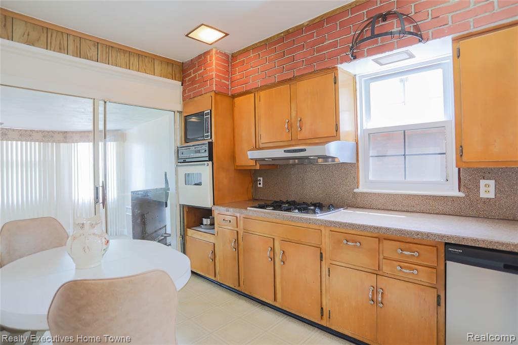 18244 Parkside Street, Detroit, MI 48221 — Photo 23