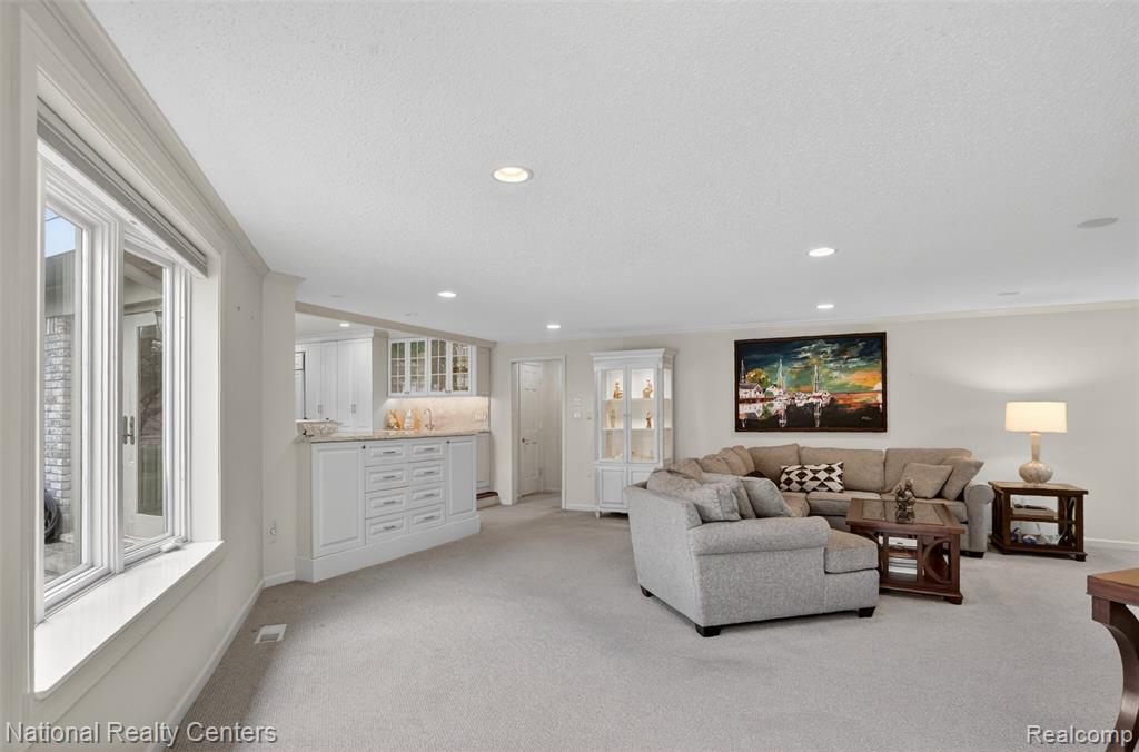 4233 N N Willoway Estates Court, Bloomfield Hills, MI, 48302