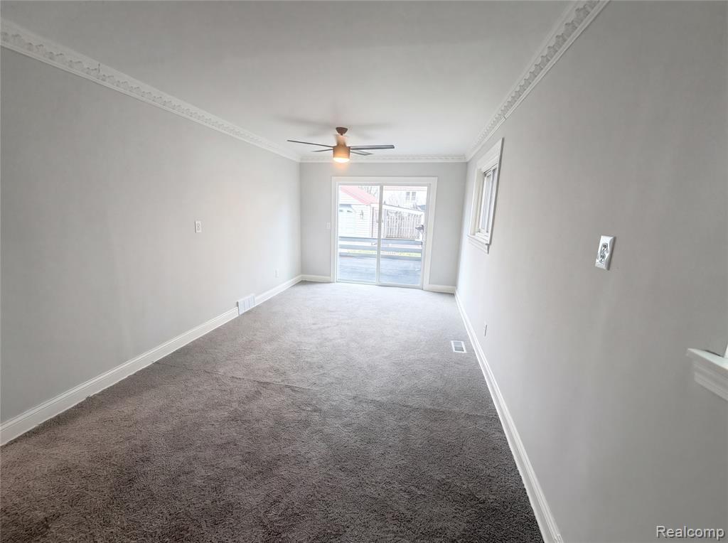 916 Longfellow Avenue, Royal Oak, MI 48067 — Photo 16