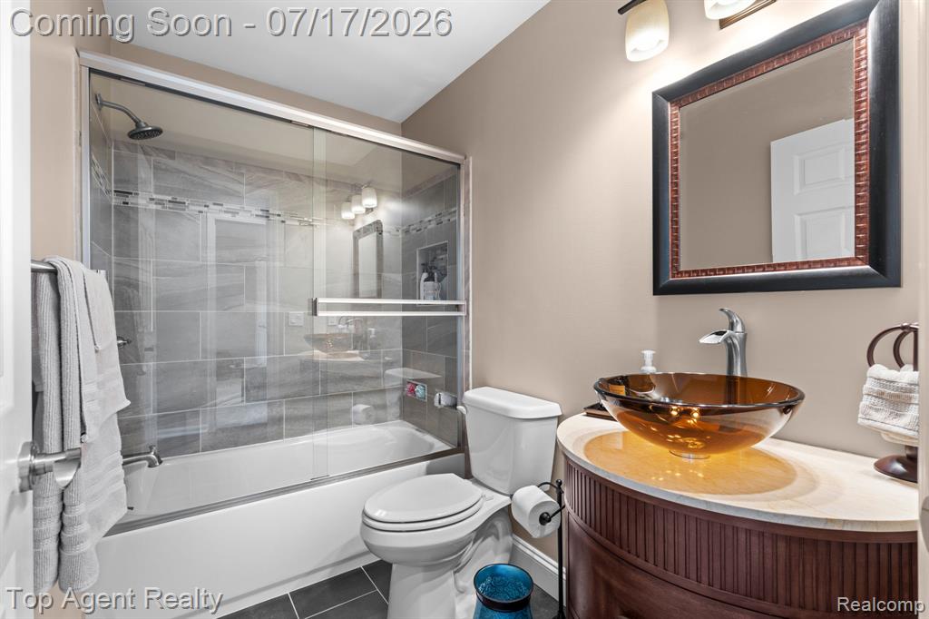 50800 Alden Drive, Macomb, MI 48044 — Photo 27