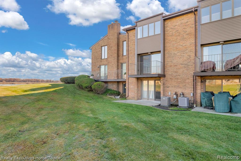 2500 River Apt 55 Road, 55, Marysville, MI 48040 — Photo 43