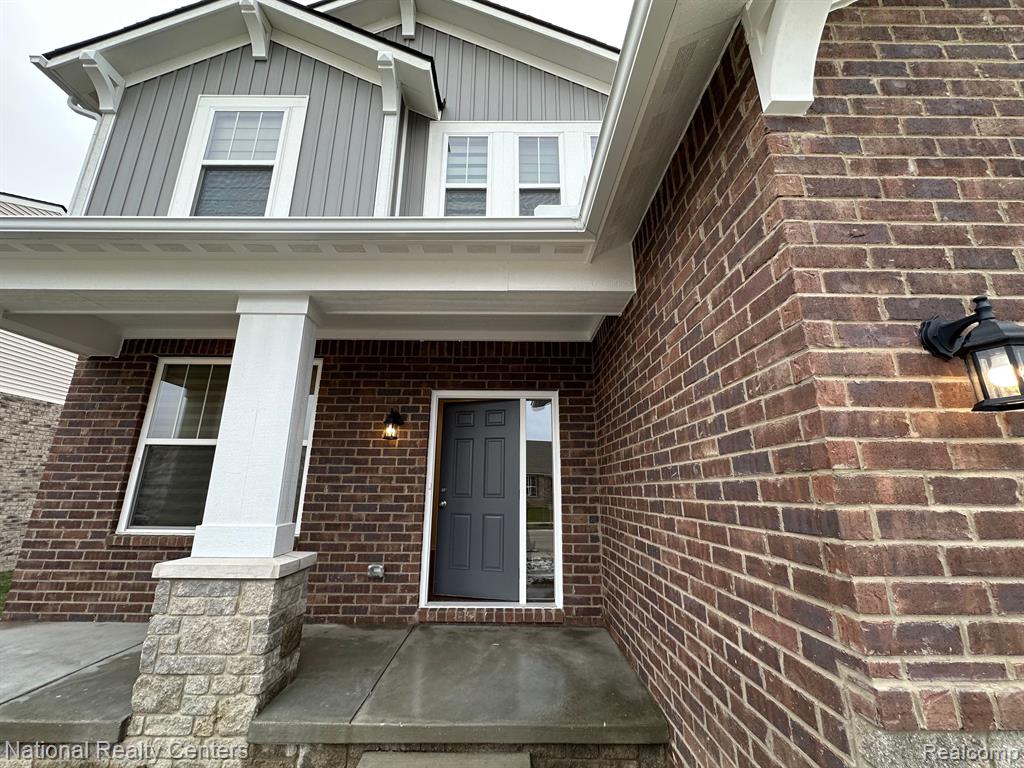 51051 BAILEYS Landing, Canton, MI 48187 — Photo 2