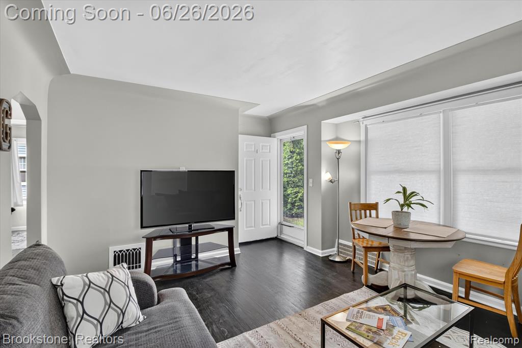 764 Adams Street, Plymouth, MI 48170 — Photo 11