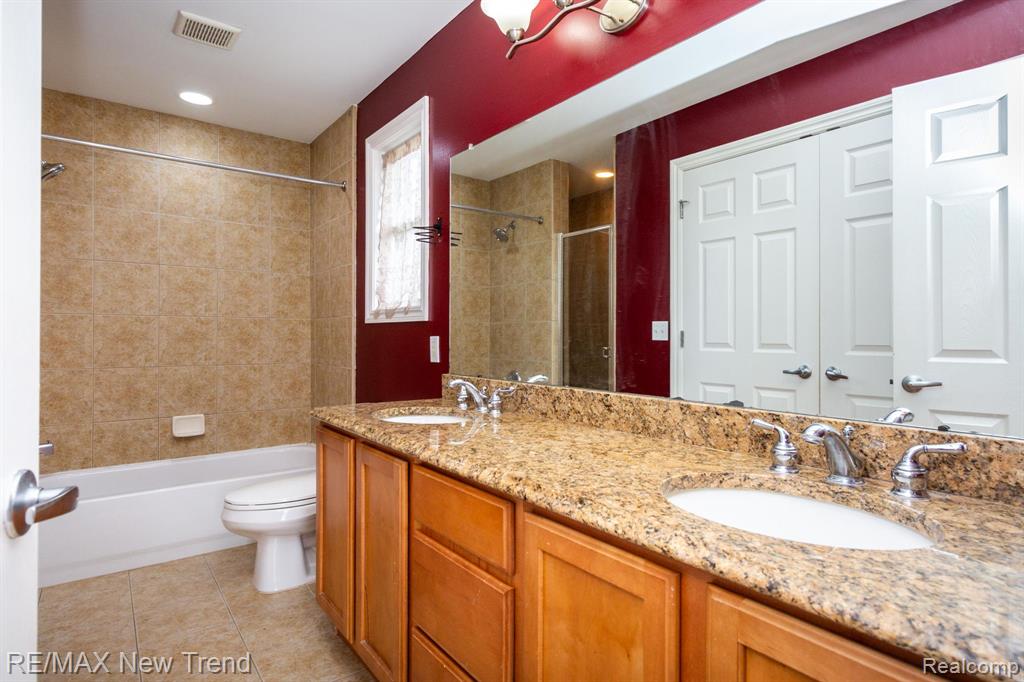 45929 GRAYSTONE Lane, Canton, MI 48187 — Photo 18