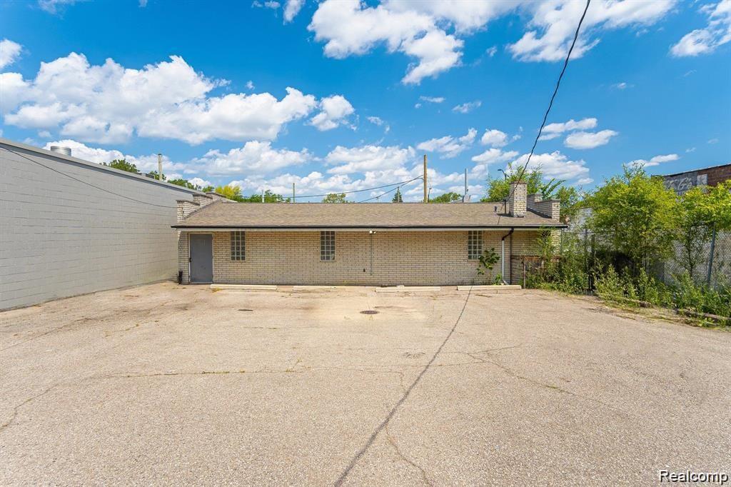 16825 W Warren Avenue, Detroit, MI 48228 — Photo 12