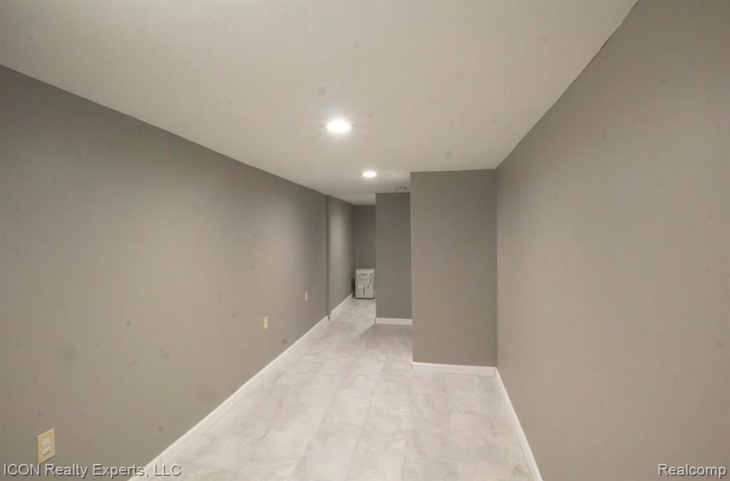 743 Hollister Street, Pontiac, MI 48340 — Photo 22