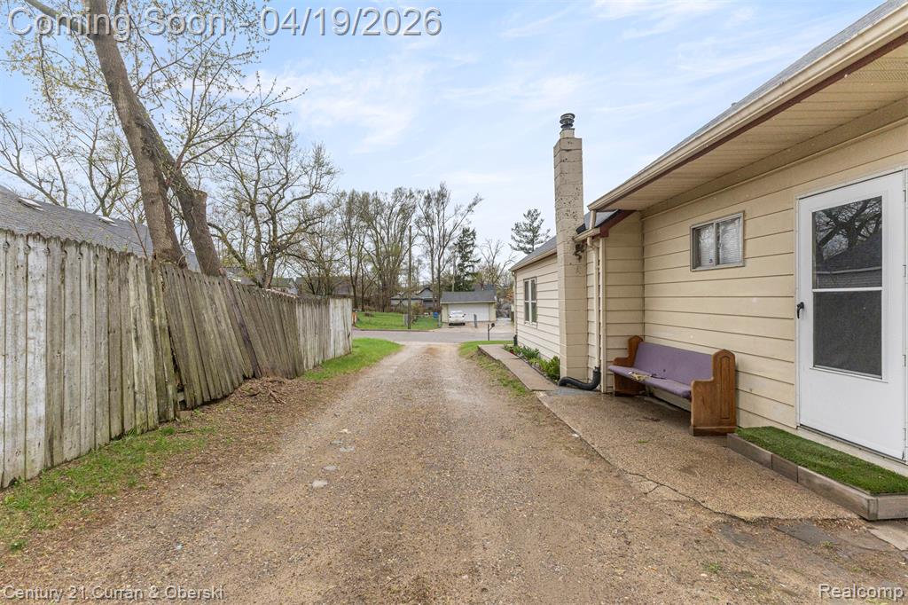 774 Corwin Court, Pontiac, MI 48340 — Photo 22