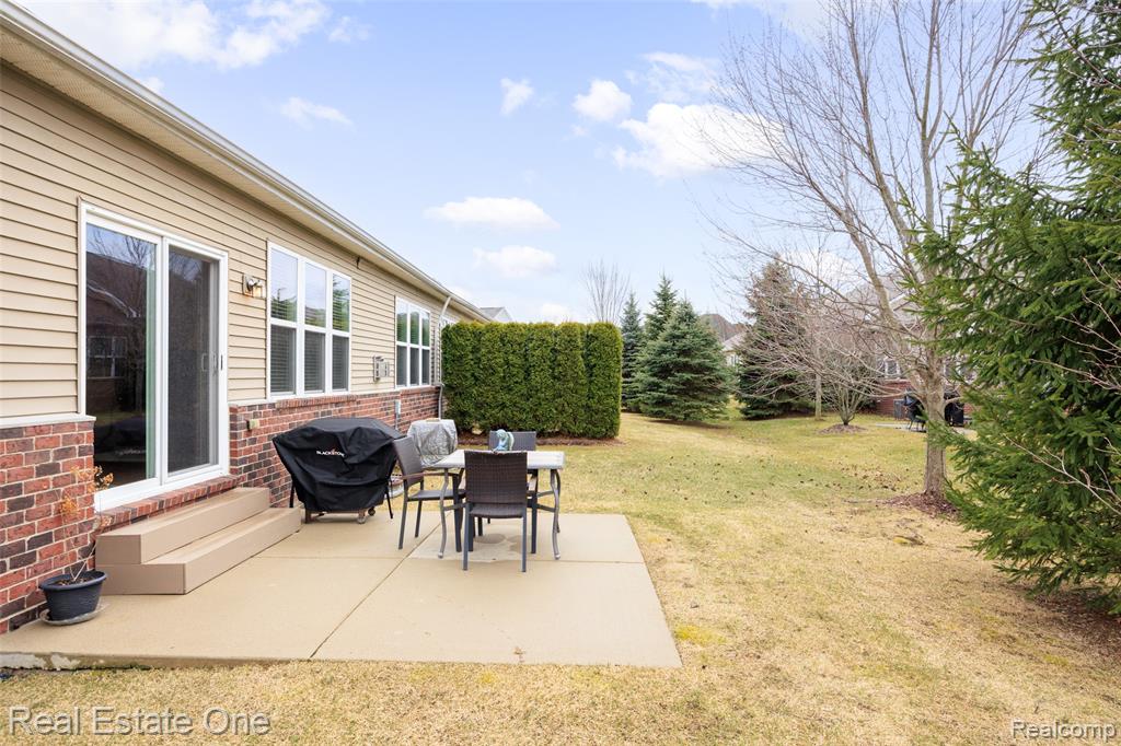 49539 Stillmeadow Court, Macomb, MI 48042 — Photo 25