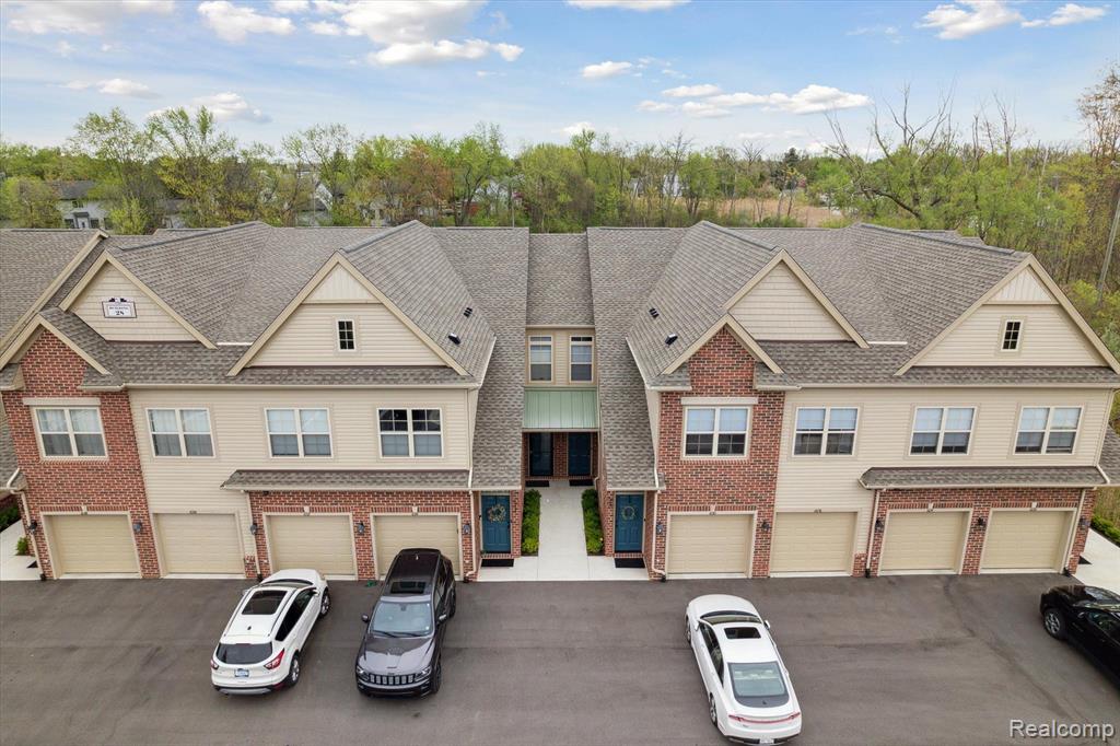 628 POINTE Drive, 277, Walled Lake, MI 48390 — Photo 7
