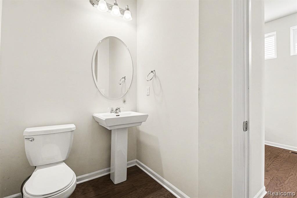49772 Shoreline Drive, Canton, MI 48187 — Photo 12