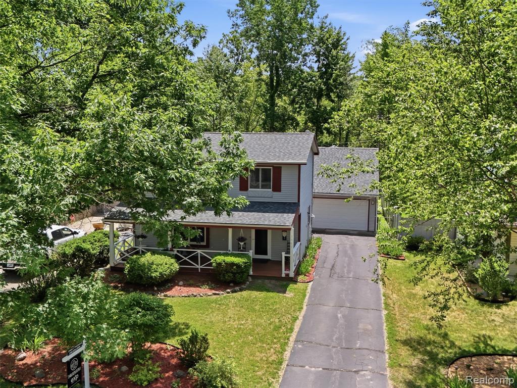 5565 Crescent Road, Waterford, MI 48327 — Photo 35