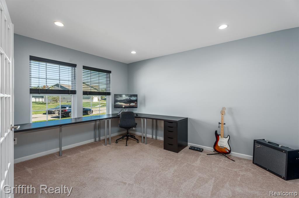 3576 AMBER OAKS Drive, Howell, MI 48855 — Photo 5