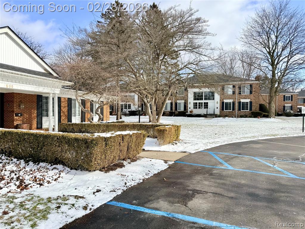 611 E Fox Hills Drive, 36, Bloomfield Hills, MI 48304 — Photo 30