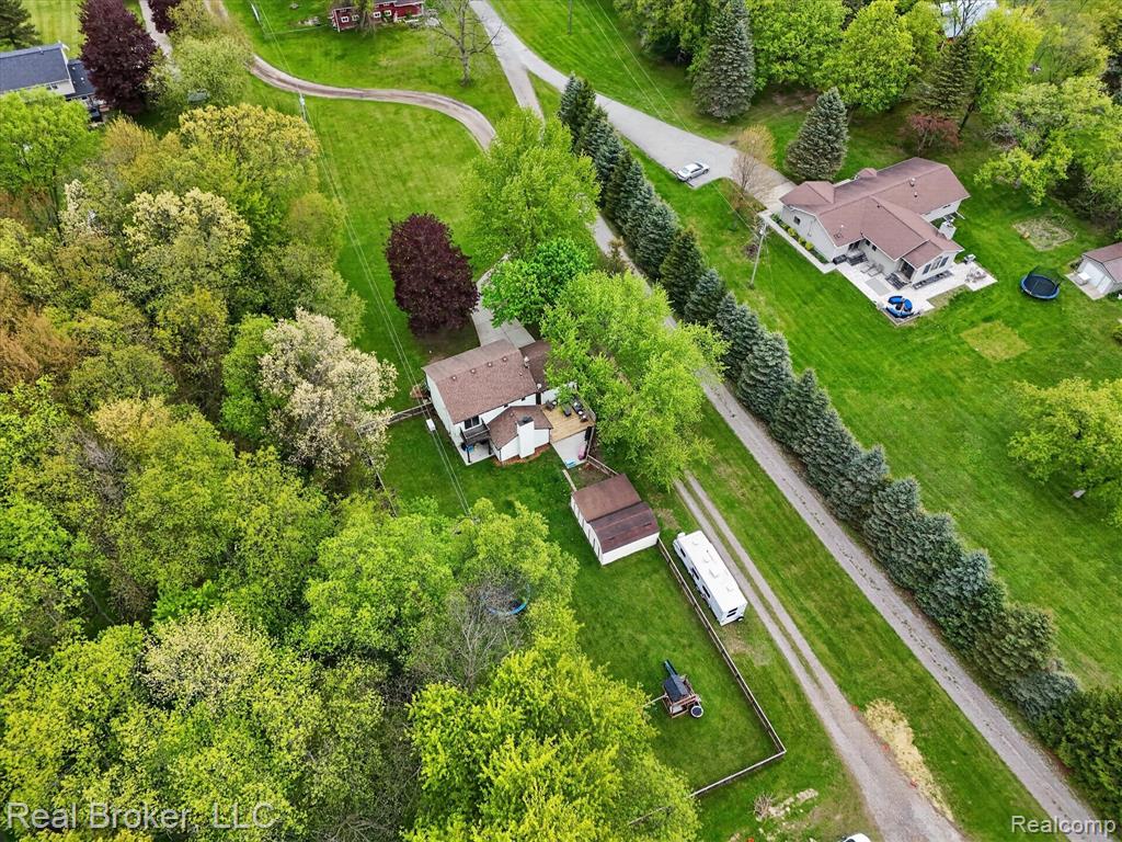 51-3885-Morgan-Rd-Orion-Township-MI-48359-WindowStill.jpg