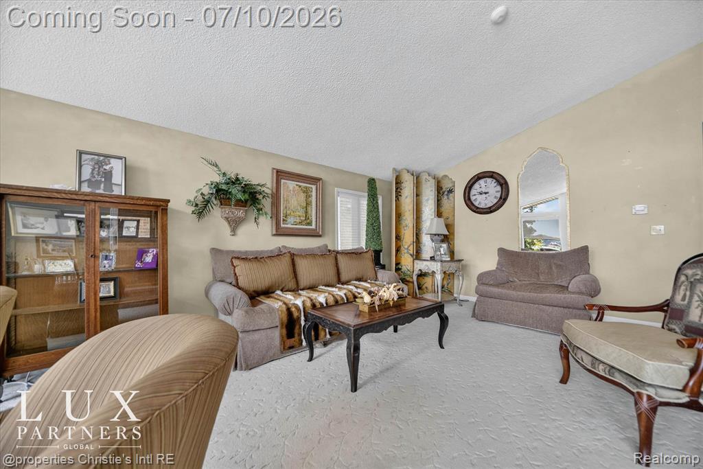 24 Hiawatha Drive, Battle Creek, MI 49015 — Photo 32
