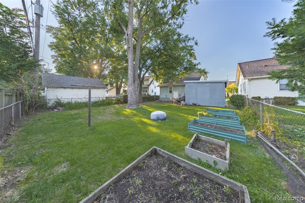 421 W Troy Street, Ferndale, MI 48220 — Photo 38