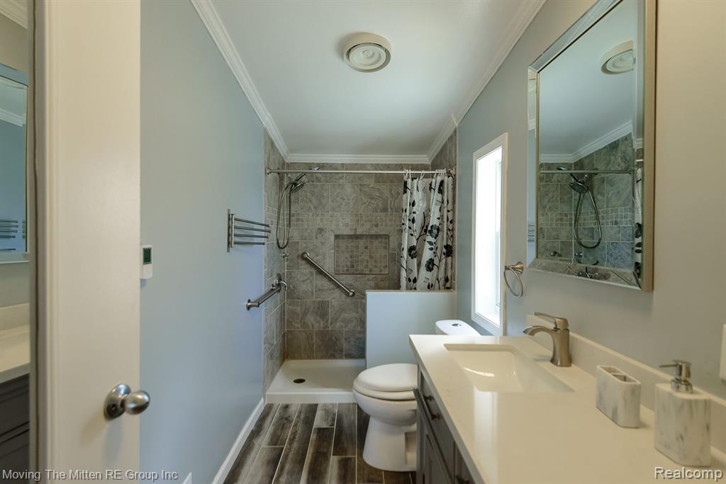 42 N BIGGS Street, Belleville, MI 48111 — Photo 17