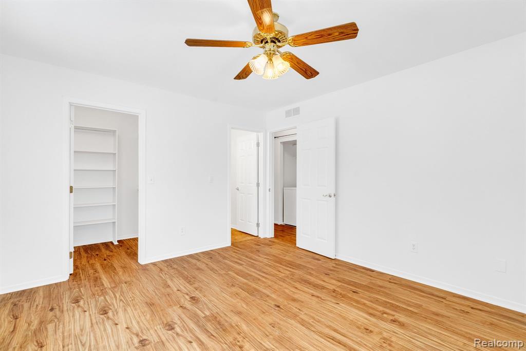 9447 FORESTVIEW Circle, Grand Blanc, MI 48439 — Photo 14