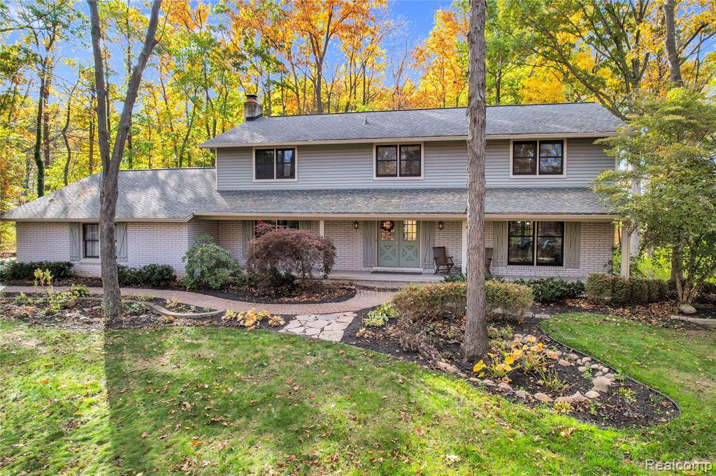 5180 Glenway Drive, Brighton, MI 48116 — front exterior