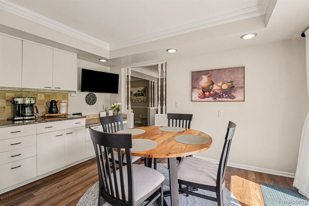 9100 Pine Knob Road, Clarkston, MI 48348 — Photo 13