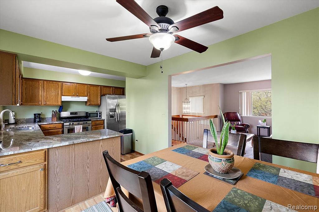 490 Glenn Court, Lake Orion, MI 48362 — Photo 19