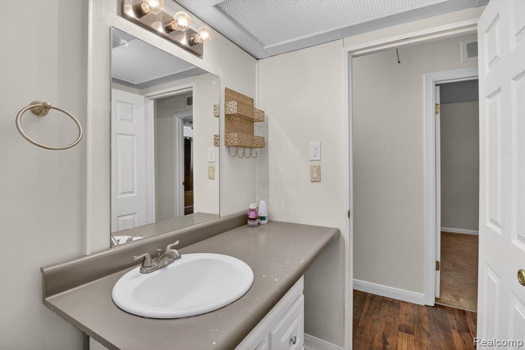1459 Grove Road, Ypsilanti, MI 48198 — Photo 30