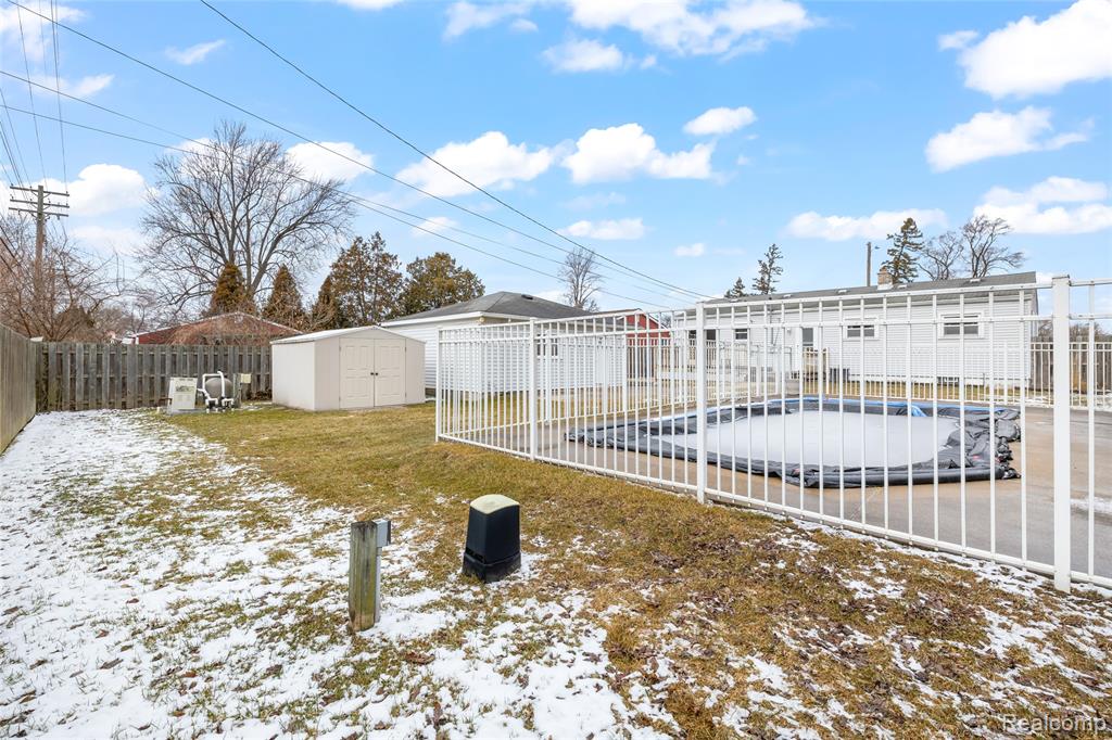 30801 Pardo Street, Garden City, MI — Photo 23