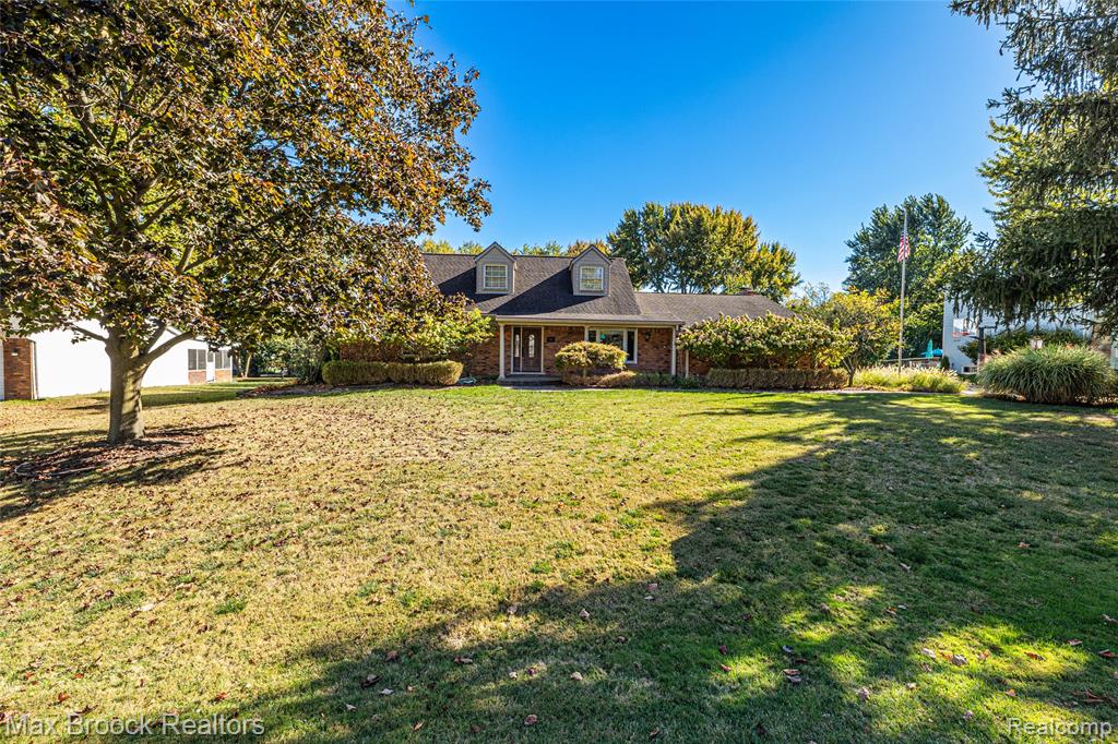 5605 Woodwind Drive, Bloomfield Hills, MI 48301 — Photo 5