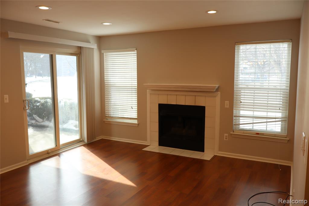 44982 Marigold Drive, Sterling Heights, MI 48314 — Photo 8