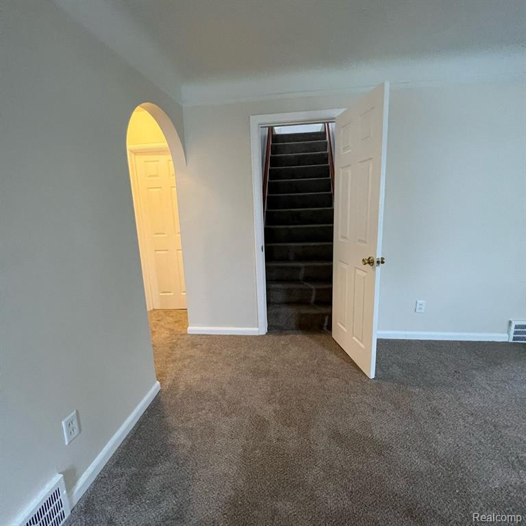 6592 ROBINSON Avenue, Allen Park, MI 48101 — Photo 12