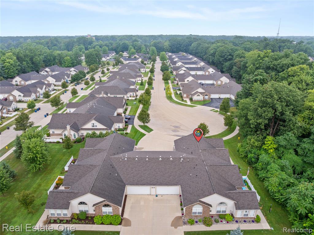 36016 Abbey Drive, Westland, MI — Photo 2