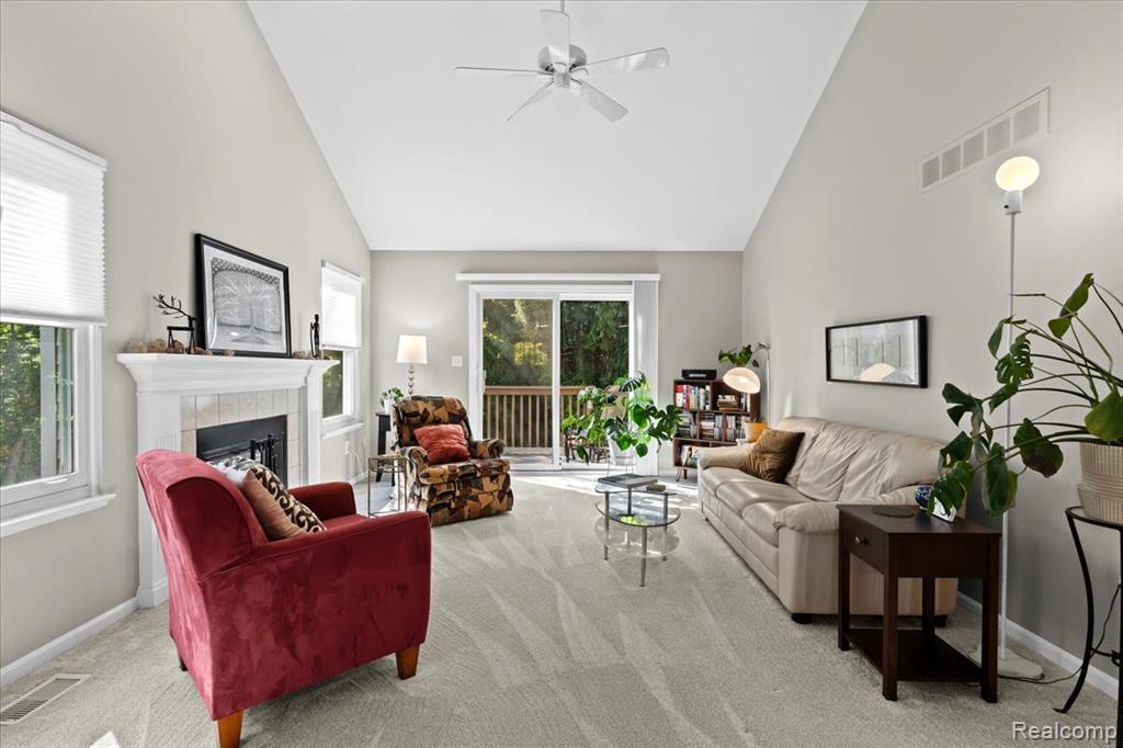 10484 Northvalley Court, Hartland, MI 48353 — Photo 13