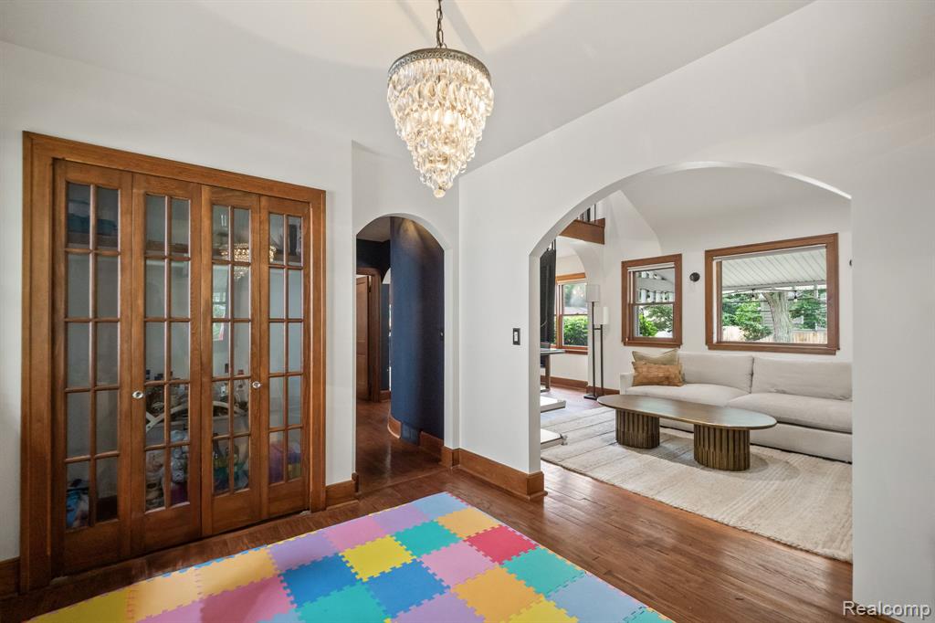 902 E 6th Street, Royal Oak, MI 48067 — Photo 15