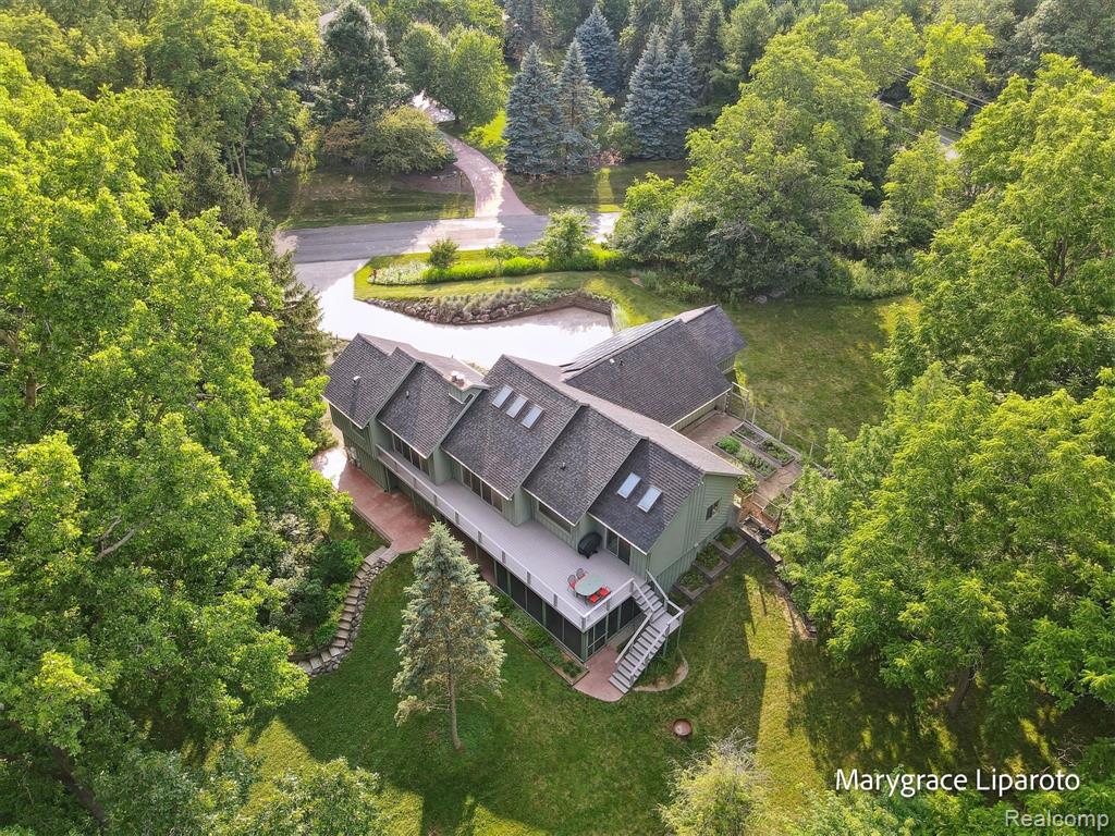 2172 Anns Way, Ann Arbor, MI 48105 — Photo 58