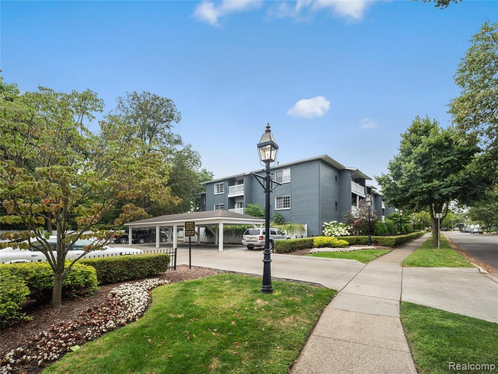 662 PURDY Street, Birmingham, MI 48009 — Photo 17
