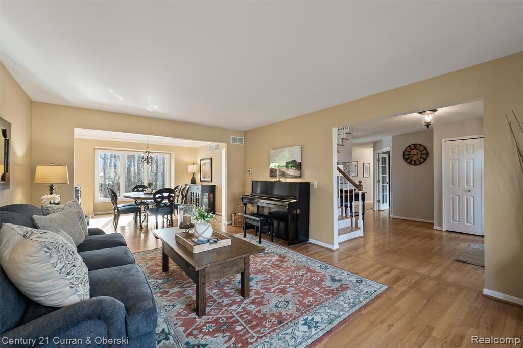 43507 Scenic Lane W, Northville, MI 48167 — Photo 9
