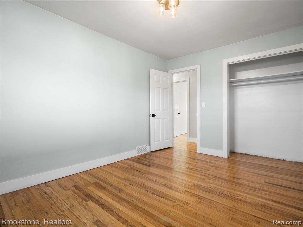 52421 WASHINGTON Street, New Baltimore, MI 48047 — Photo 14