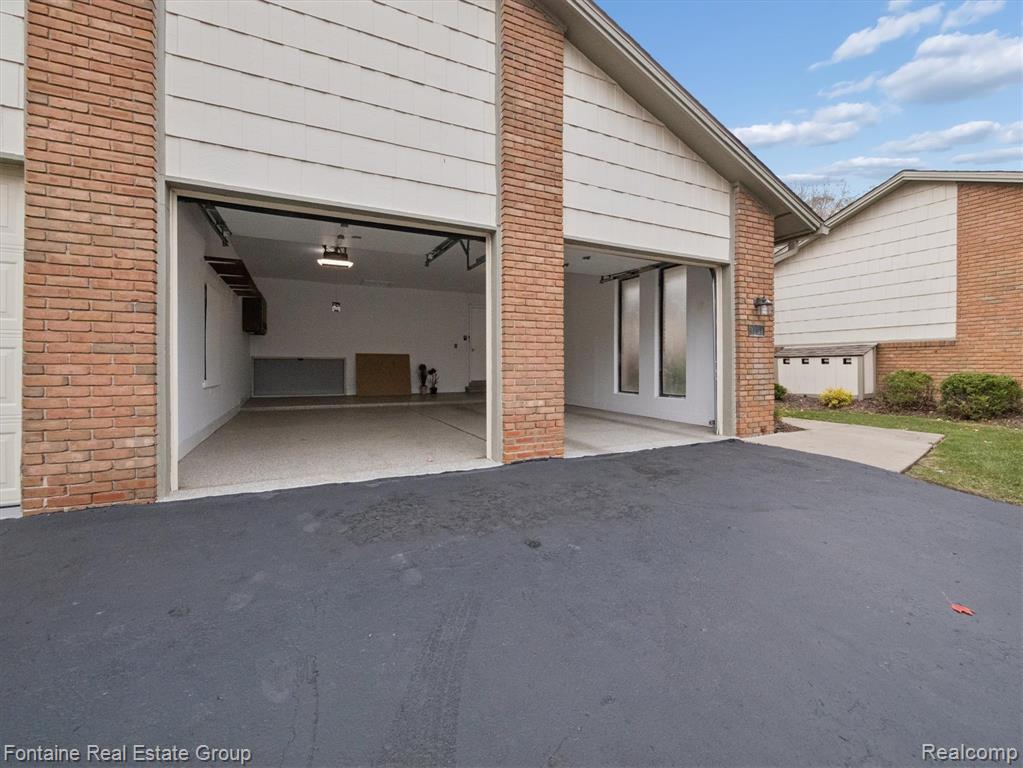 48124 Colony Farm Circle, Plymouth, MI 48170 — Photo 43