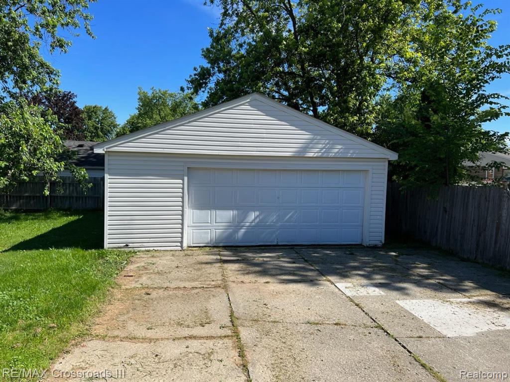 10152 HAMILTON Street, Van Buren, MI 48111 — Photo 17