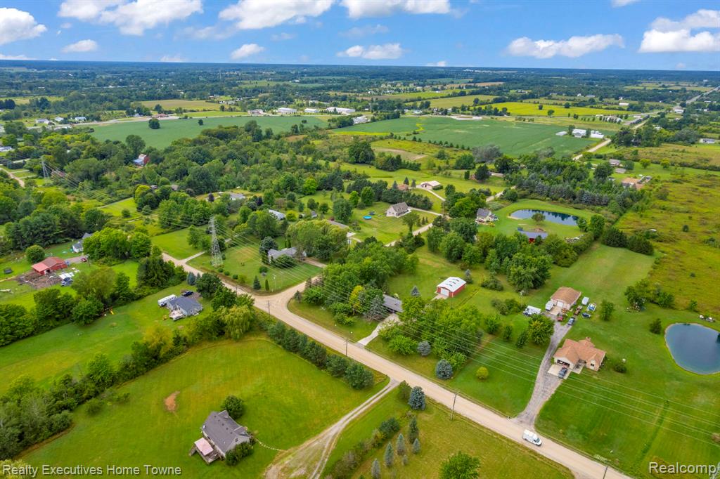 10990 Smiths Creek Road, Memphis, MI — Photo 48