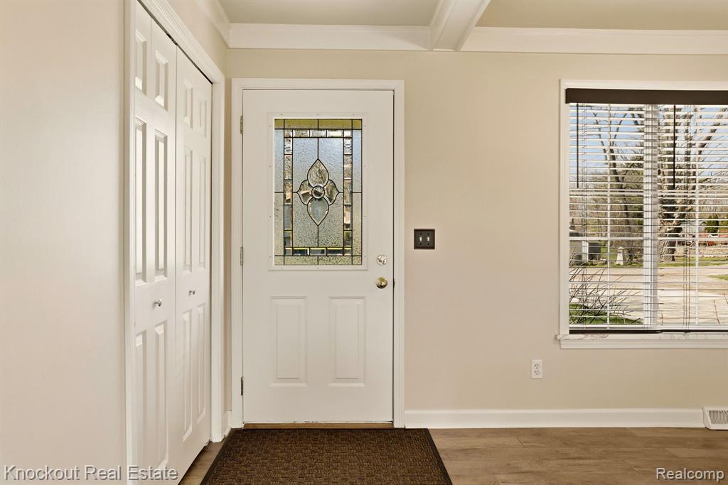 5936 Wellington Drive, Clarkston, MI — Photo 8