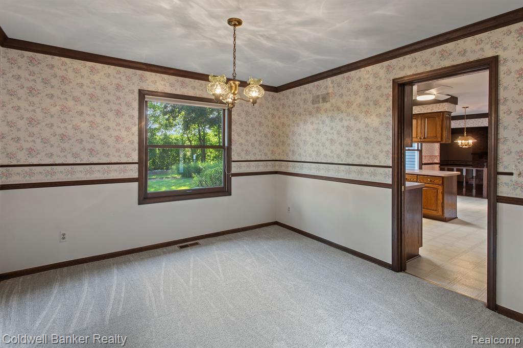 16235 WINCHESTER Drive, Northville, MI 48168 — Photo 17