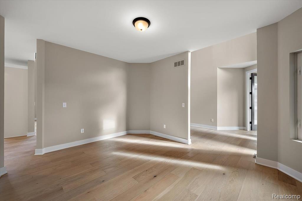 23947 Sawgrass Drive, Macomb, MI 48042 — Photo 31