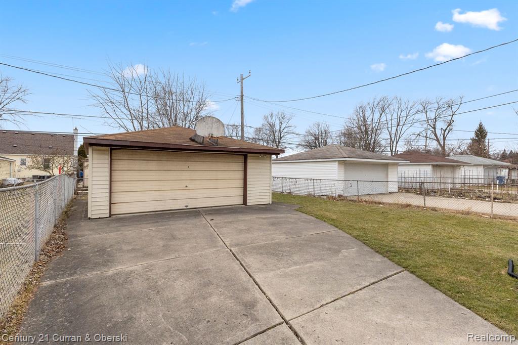 6483 COLONIAL Street, Dearborn Heights, MI 48127 — Photo 28