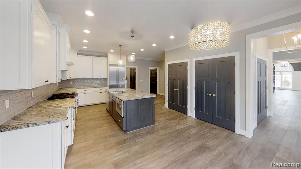 2515 Barberry Drive, 21, Shelby Twp, MI 48316 — Photo 3