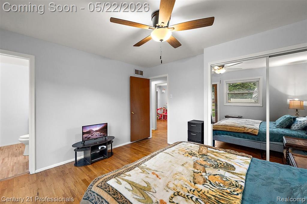 4255 Whispering Oak Drive, Flint, MI 48507 — Photo 31