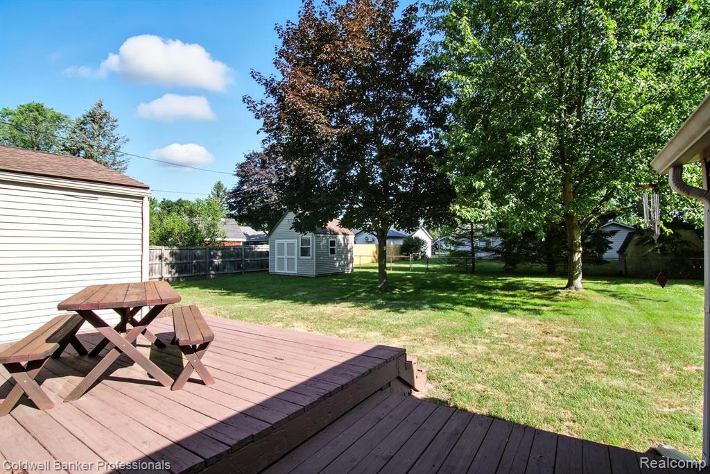 4022 Meigs Avenue, Waterford, MI 48329 — Photo 22