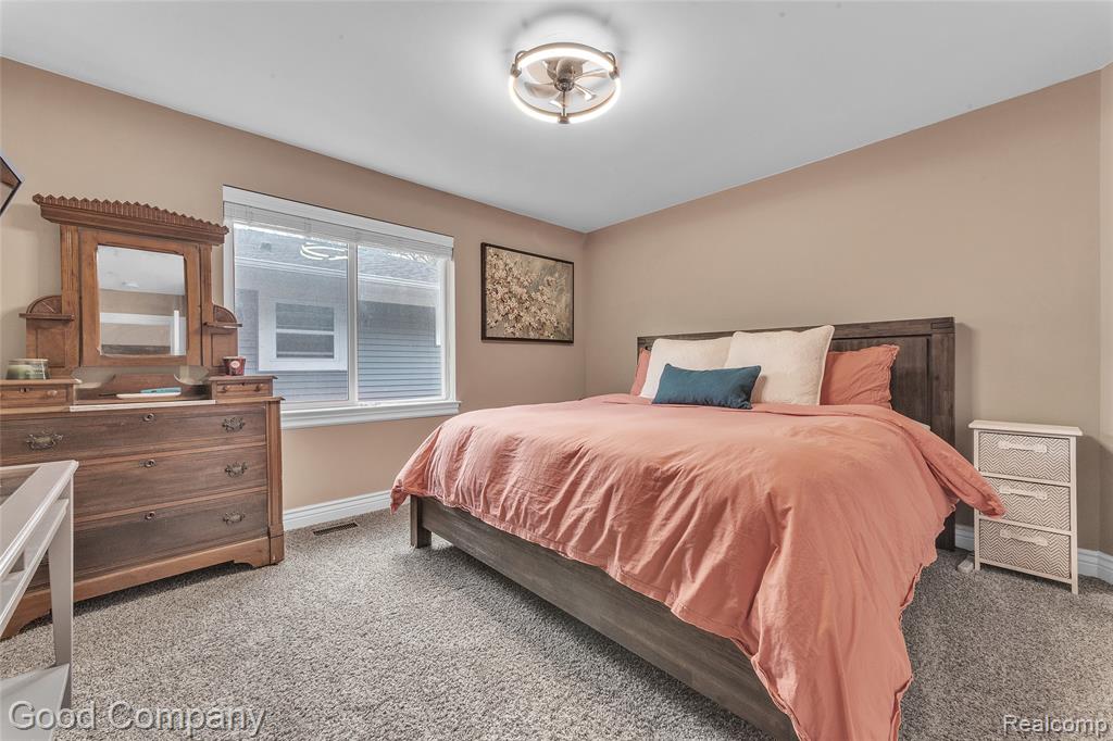 409 N Vermont Avenue, Royal Oak, MI 48067 — Photo 25